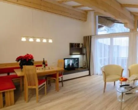 Chasa Seraina Apartament